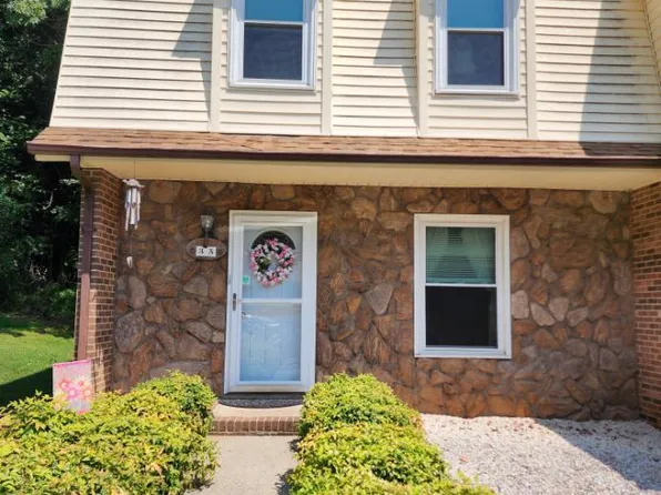 35 Valencia Dr, Collinsville, VA 24078