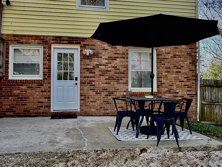 1601 Bonnie Ln — Photo 15