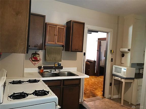 2nd image of 529 Kolping Ave