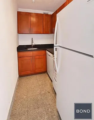 Rented by Bond New York | media 17