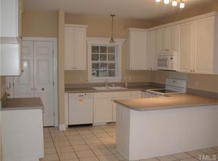 3233 Natural Pines Pl, Zebulon, NC 27597