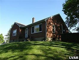 Home for Sale in Nazareth Borough, Pennsylvania $174,900