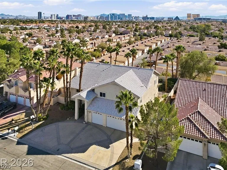 5424 Castle Vista Ct — Photo 18