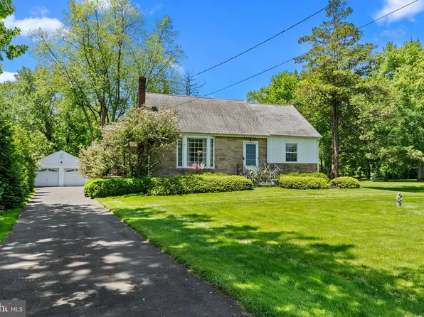 868 Durham Rd, Langhorne, PA 19047