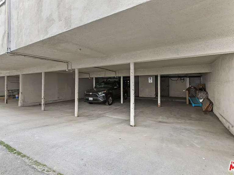 330 E Dryden St #14 — Photo 20