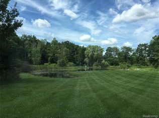 845 Argentine Rd, Howell, MI 48843