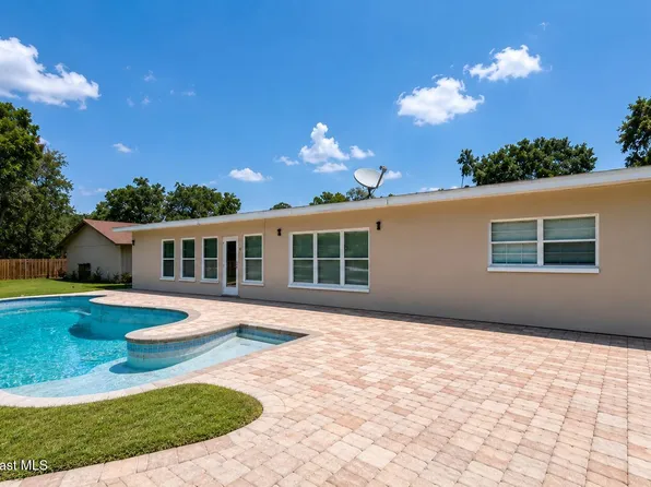755 Cajeput Cir, Melbourne Village, FL 32904
