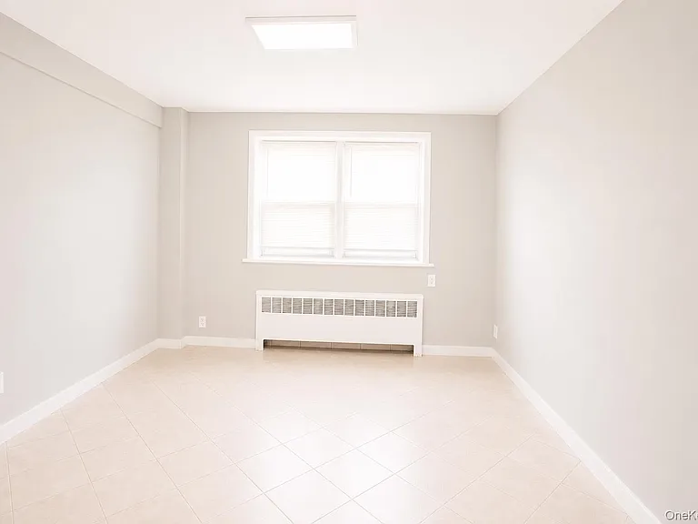 248 E Broadway #5 — Photo 20