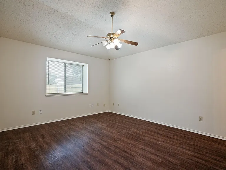 11331 Two Wells Dr — Photo 15