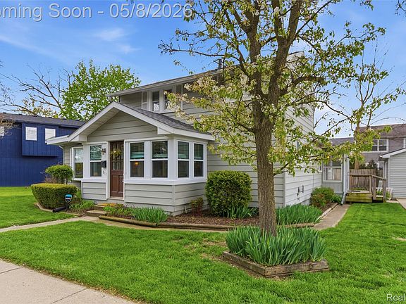 2nd image of 813 1st St