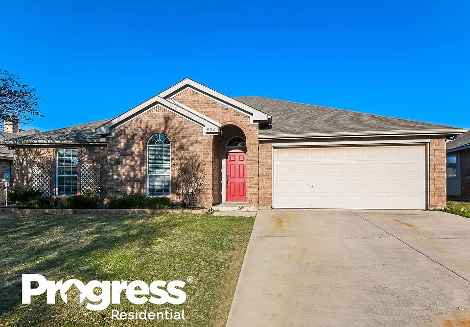 1st image of 924 Virginia Ln