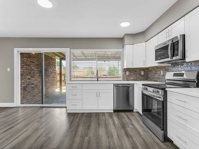 5264 Pruitt Dr — Photo 13