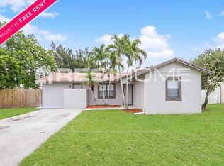 9940 Spanish Isles Dr, Boca Raton, FL 33496