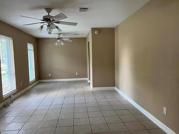 3rd image of 10902 Sagepark Ln
