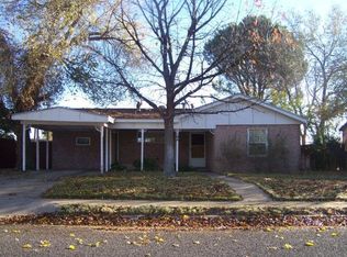 1104 NW 7th St, Andrews, TX 79714