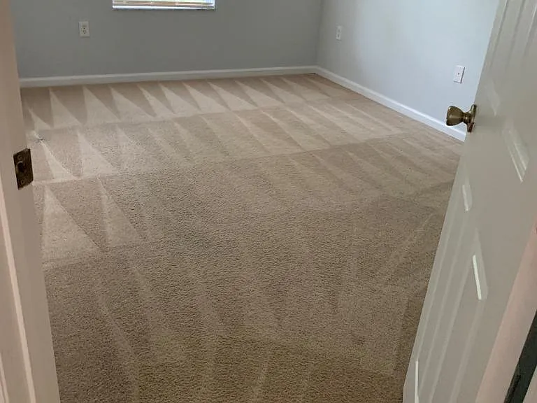 2900 Wentworth Ln — Photo 3