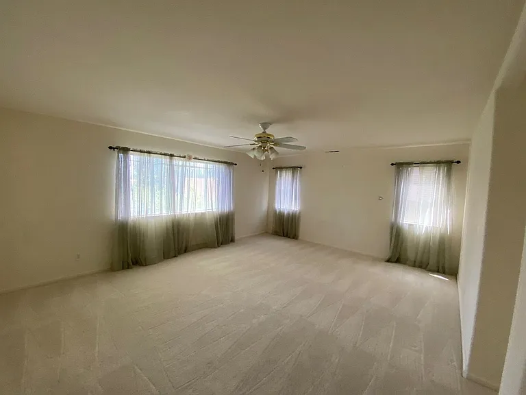 915 Cardoza Rd — Photo 8