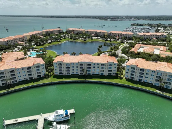 13 Harbour Isle Drive W #206, Fort Pierce, FL 34949