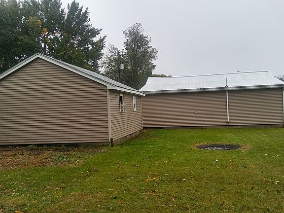 3rd image of 2405 16th St