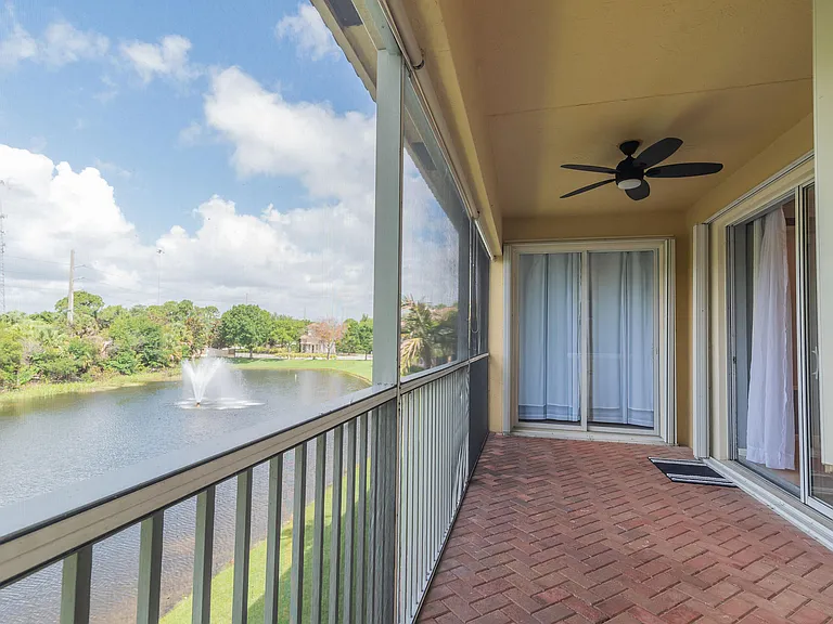 7522 Herrington Ln — Photo 16