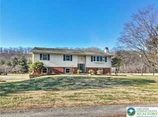 1 Cross Creek Ln, Upper Black Eddy, PA 18972