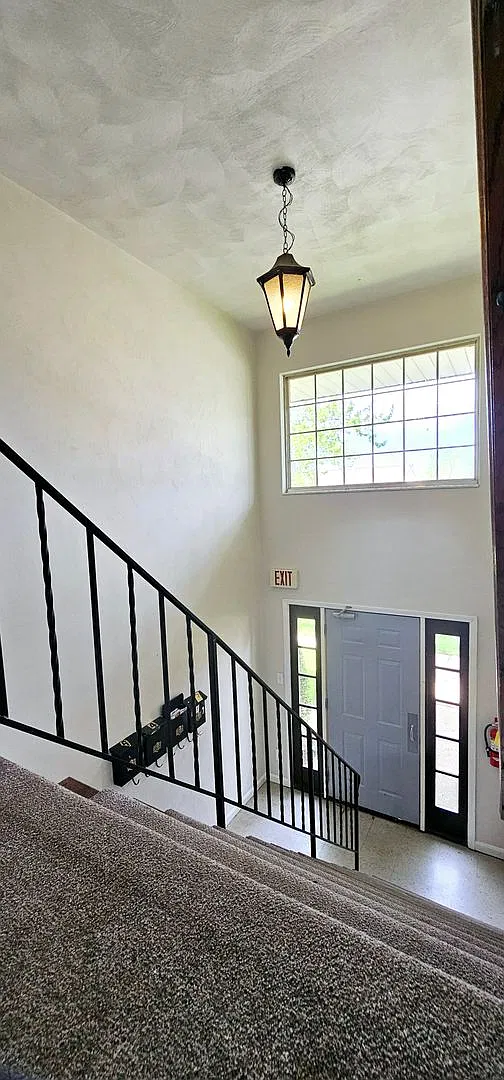 1290 Sanlor Avenue — Photo 4