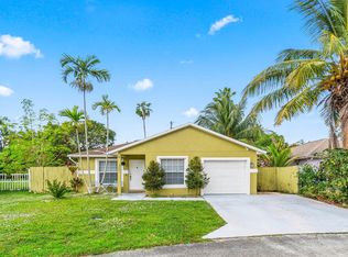 5697 Boynton Bay Circle, Boynton Beach, FL 33437