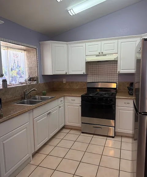 13747 Vellanto Way — Photo 4