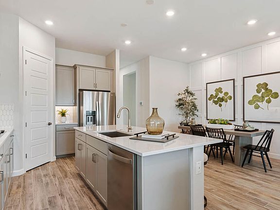 4th image of 5125 E Paddock Drive