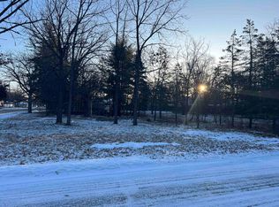 132 N College St, Adams, WI 53910