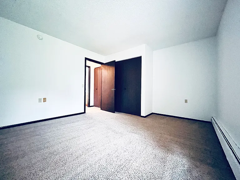 Windom Apartments — Photo 5