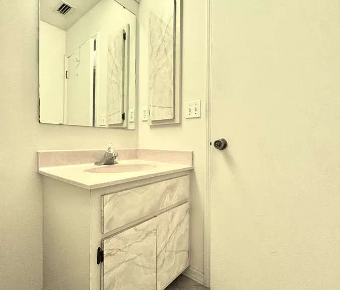 320 SW 3rd Pl #2 — Photo 29