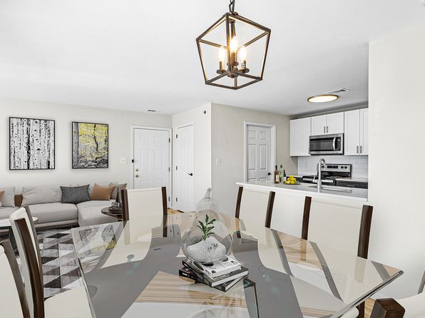 350 Windsor Ct #1801-317