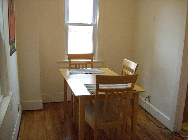 2 bed, 1000 sqft, $2,150 — Photo 4