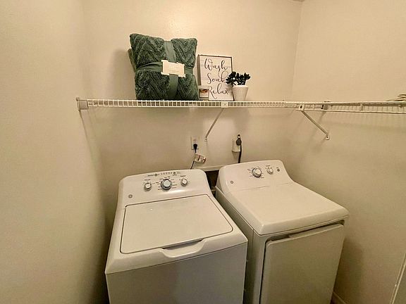 4th image of 5305 N Boulevard St #213