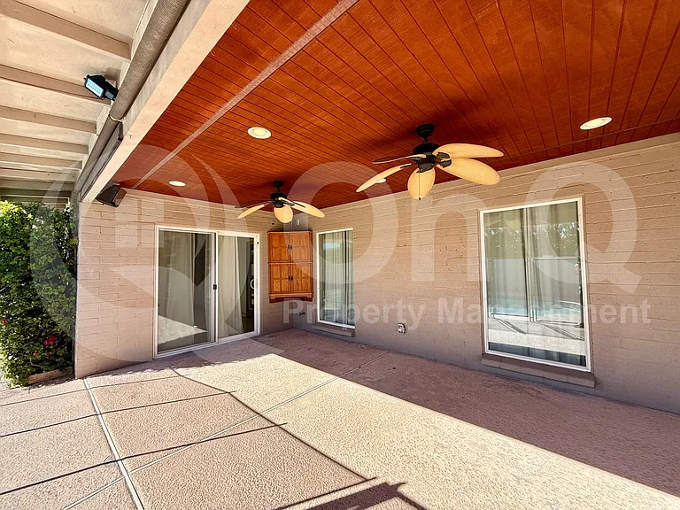 967 W La Jolla Dr — Photo 31