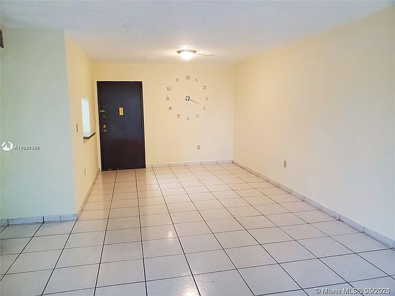 3rd image of 9678 Fontainebleau Blvd APT 307