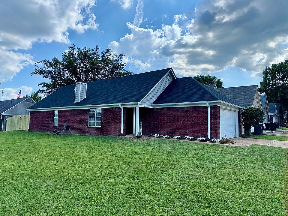 Large corner lot