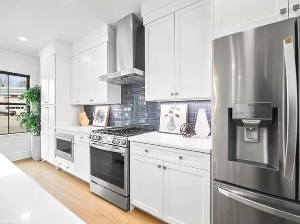 4 Anawan Ave #6, West Roxbury, MA 02132