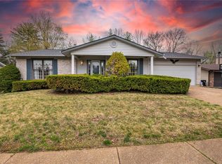 2515 Bluff Ridge Dr, Saint Louis, MO 63129