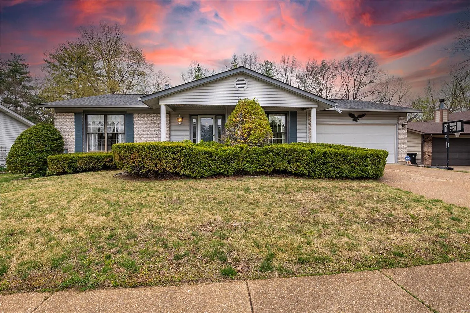 2515 Bluff Ridge Dr photo 1