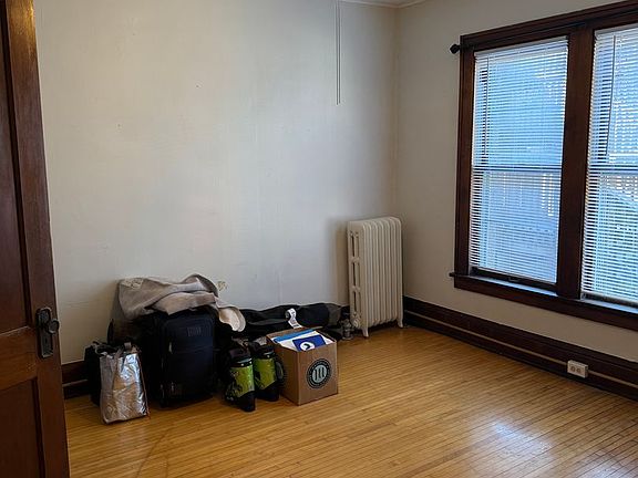 4th image of 2507 Nicollet Ave S #16