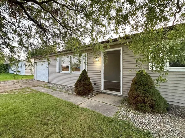 315 Alamosa Dr, Kendallville, IN 46755