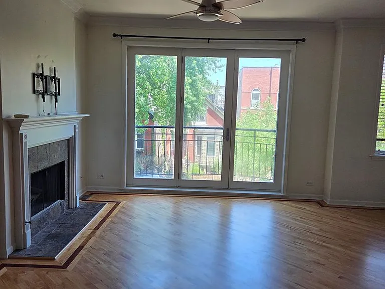 2647 W Haddon Ave #2 — Photo 2