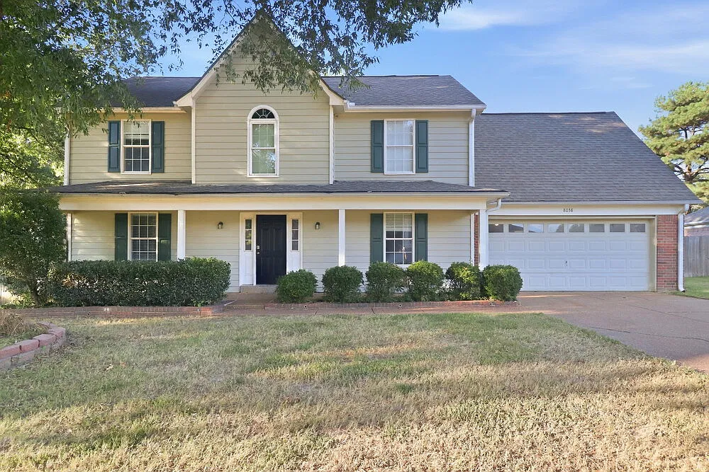 4 bed, 2.5 bath, 2368 sqft, $2,130 — Photo 1