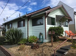 930 2nd Ave, Seaside, OR 97138