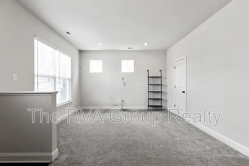 3 bed, 2.5 bath, 1878 sqft, $2,695 — Photo 4