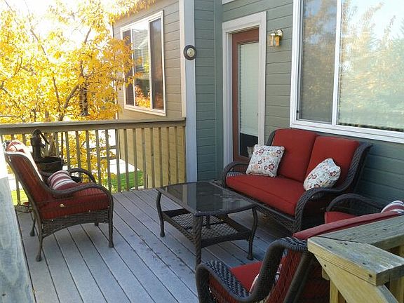 Trex Deck in Back Yard