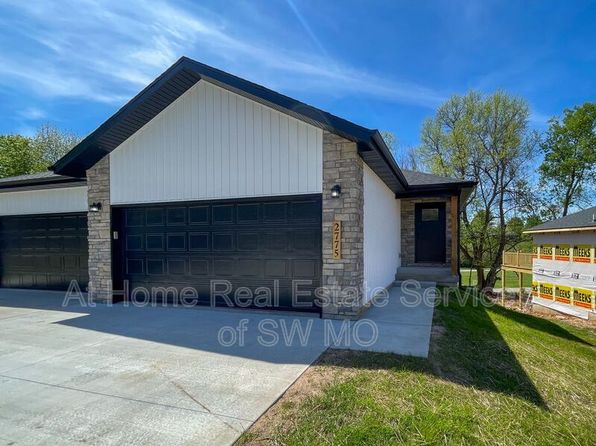 2777 S Meadowlark Ave