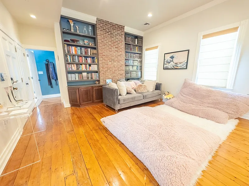 Building Photo - 589 Franklin St #3